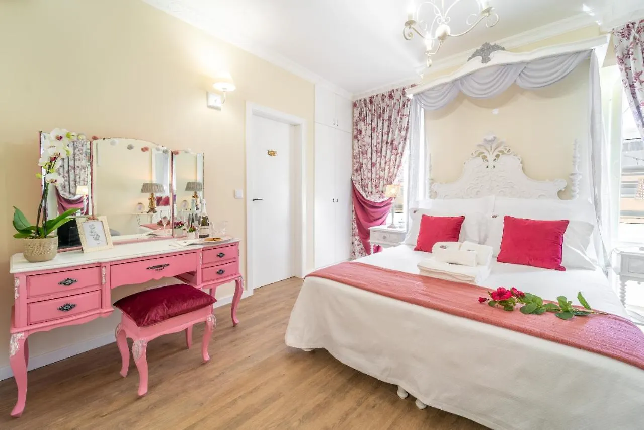 7 Styles Apartments By Raspberry Cascade Φάρο 0*,