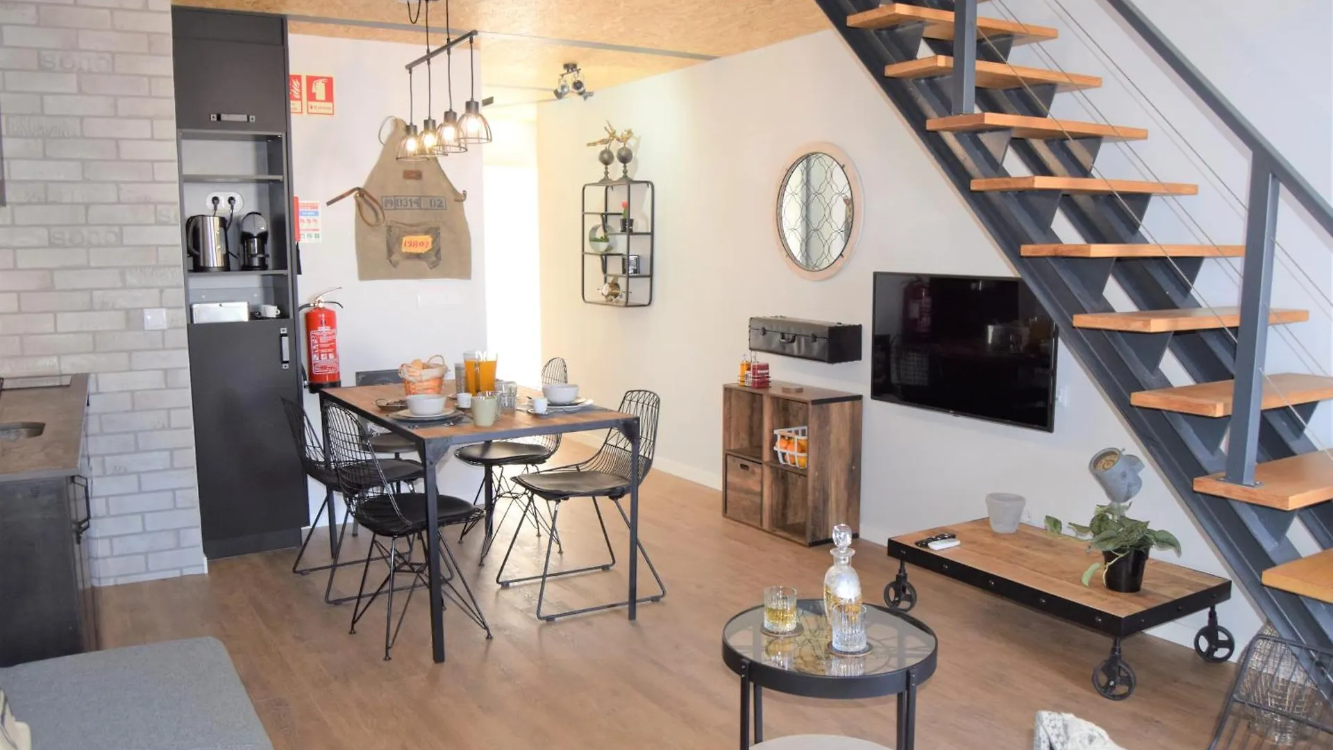 7 Styles Apartments By Raspberry Cascade Faro